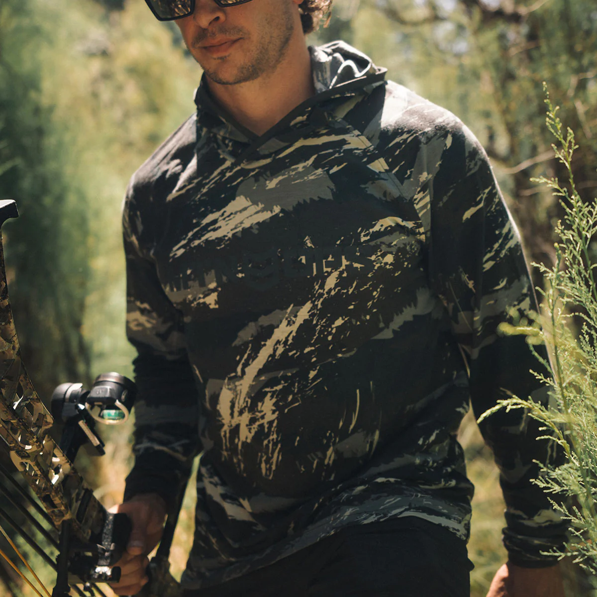 SHADE HOODIE - Image 15