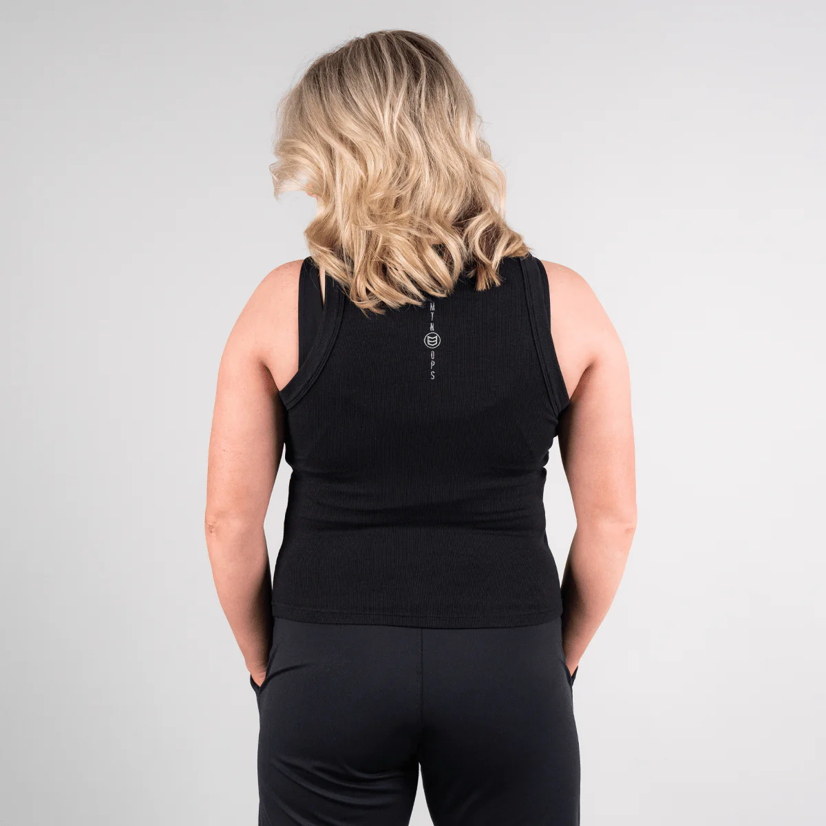 WOMEN'S CHARM CROP TOP - Image 4
